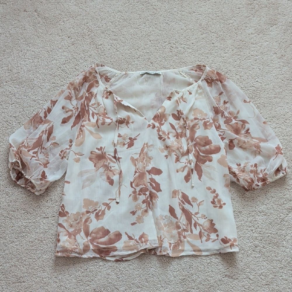 Abercrombie And Fitch Flutter Sleeve Top Size L